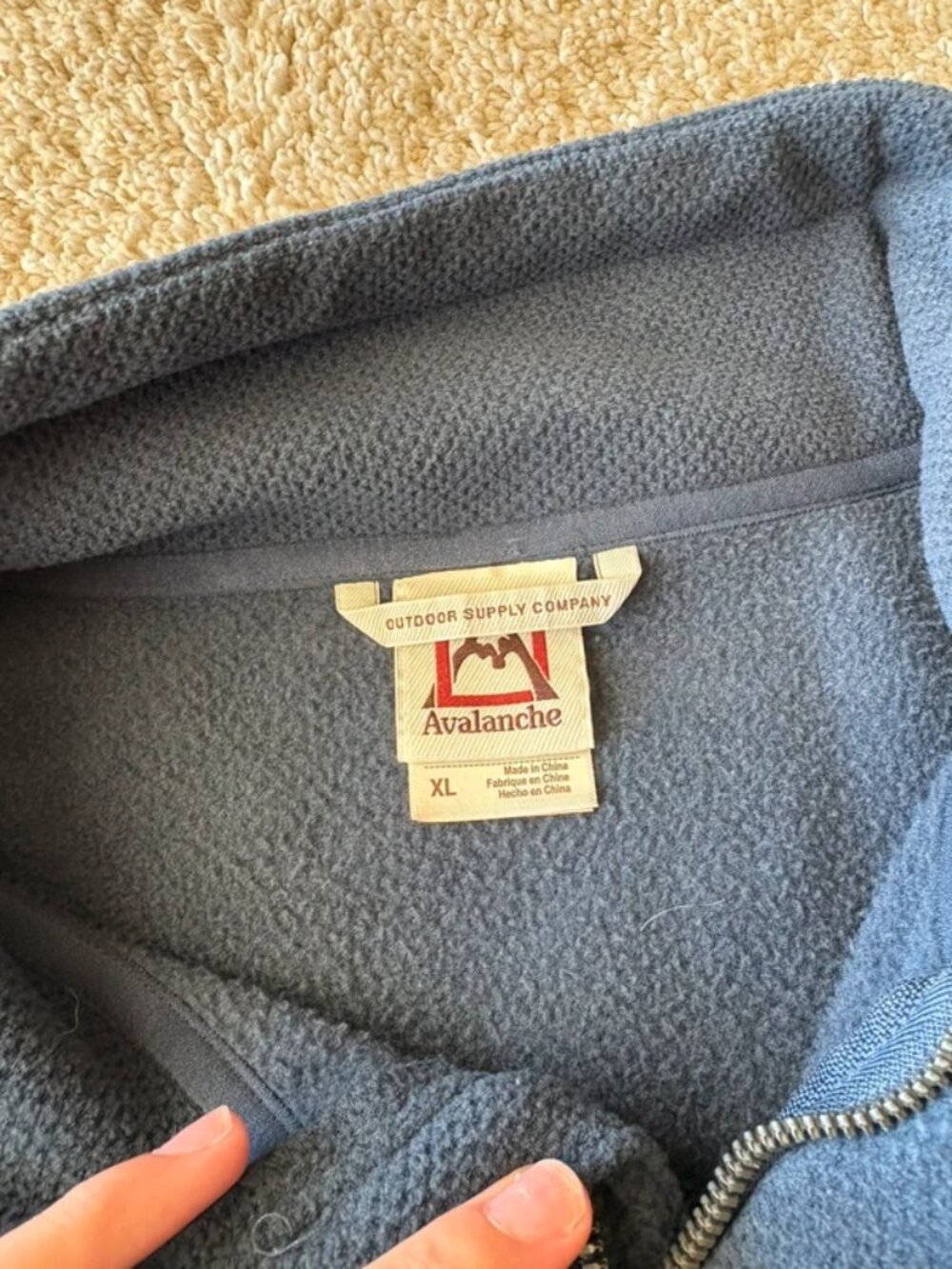 Avalanche quarter Zip sweatshirt - Picture 3 of 4